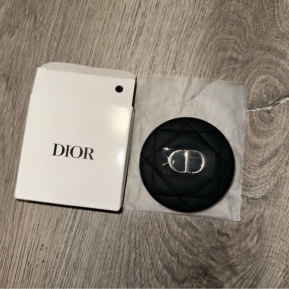 NIB DIOR Black Quilted Pocket Mirror Perfect Gift - Picture 2 of 7
